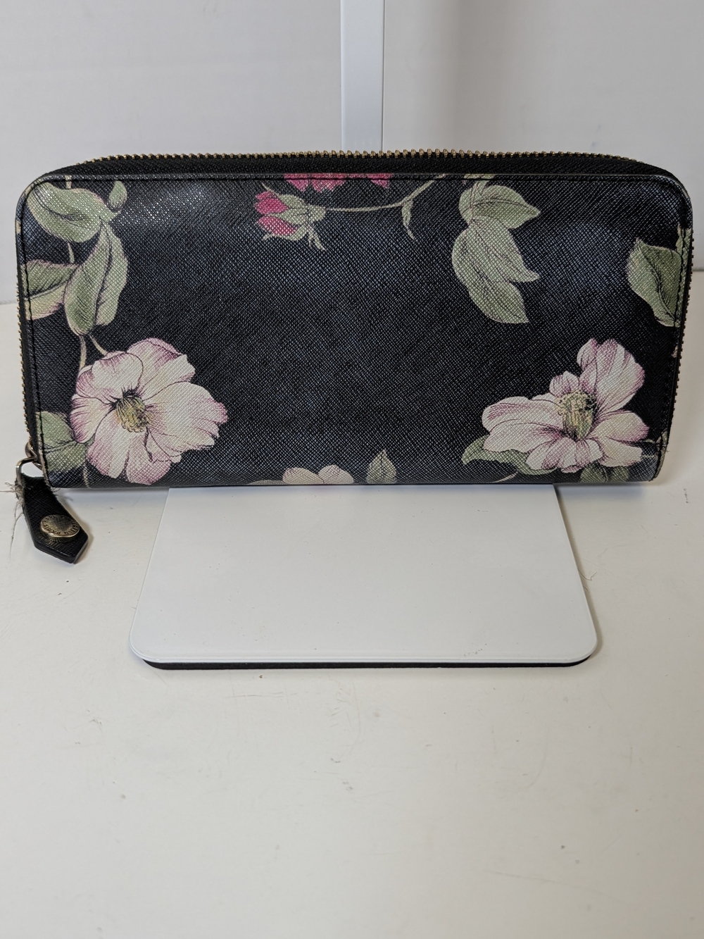 Karl Lagerfeld Black Wallet with Pink Floral Print and Gold Logo - Picture 3 of 6
